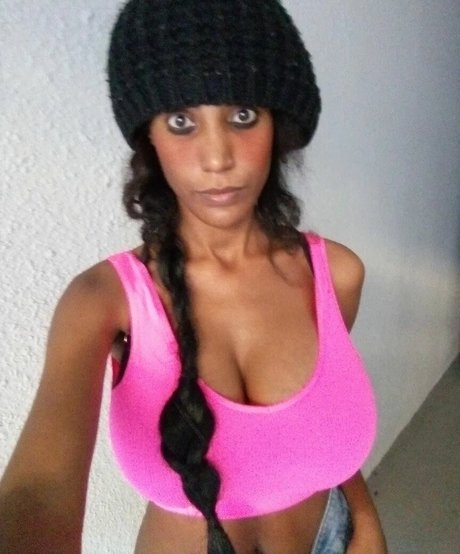 Amber Higgins Cecil naked star images