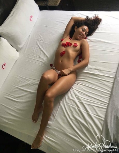 melodypetite exclusive model archive