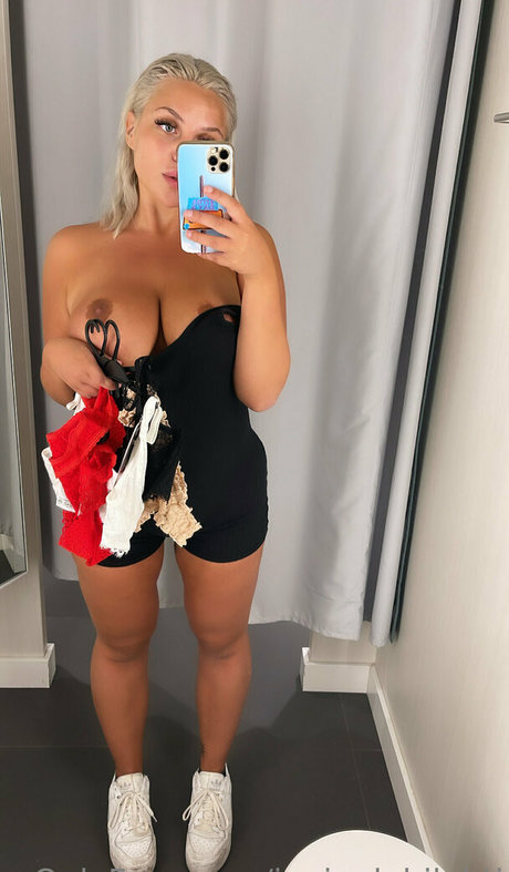 Perusamma star sexy images