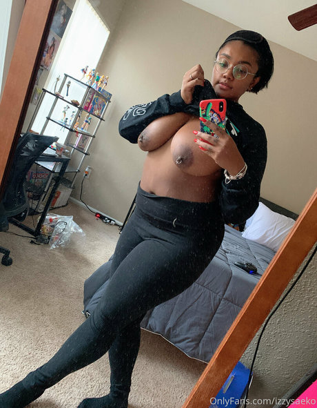 izzysaeko hd pornstar galleries