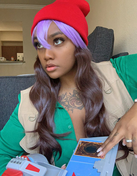 izzysaeko top star pic