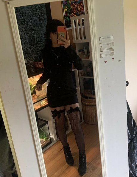 rhiannnonrose model hot photos