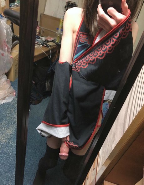 Finni081 model naked pic