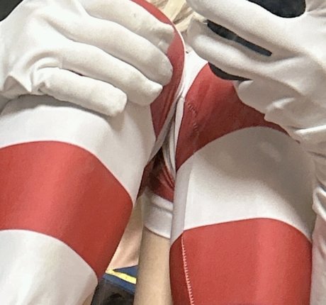 Finni081 nude actress images