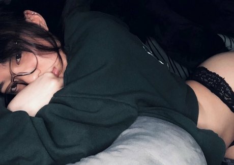 lil zogbabe sex model image