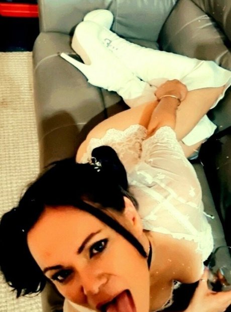 davens exclusive model pics