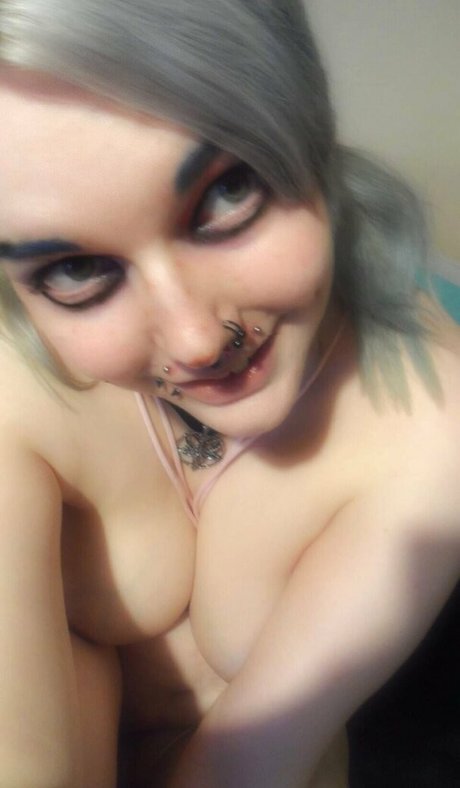 nightofsanguine model high quality pictures