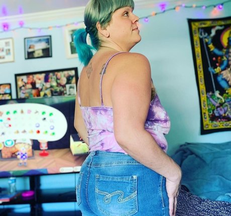 gutter meatfree exclusive actress gallery