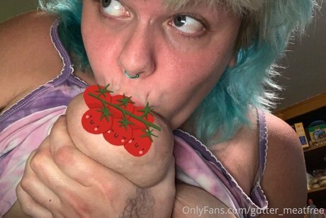 gutter meatfree erotic pornstar photo