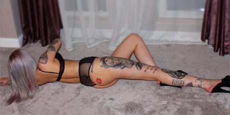 Emona sexy actress images