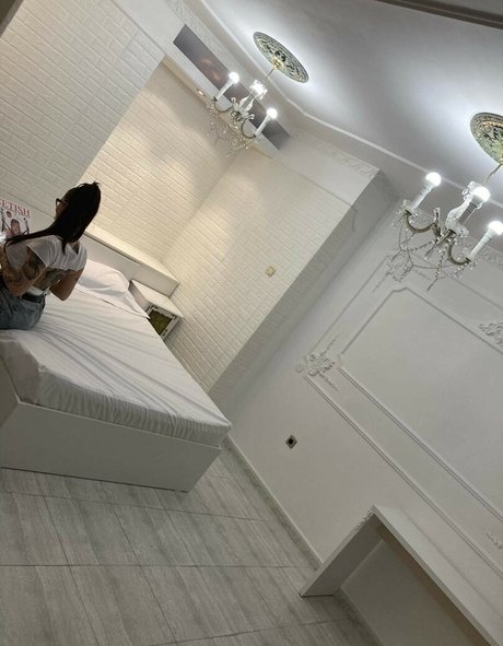 Emona sex star photo