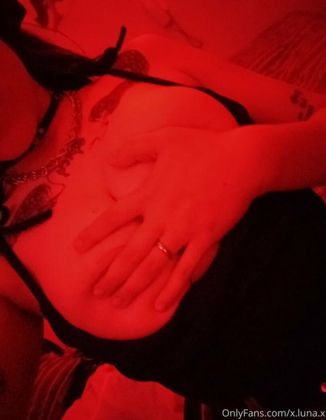 x luna x star hot pic