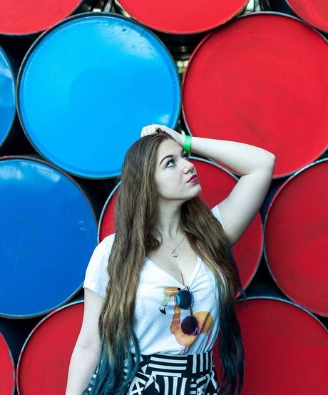 Sasha Shtern star free gallery