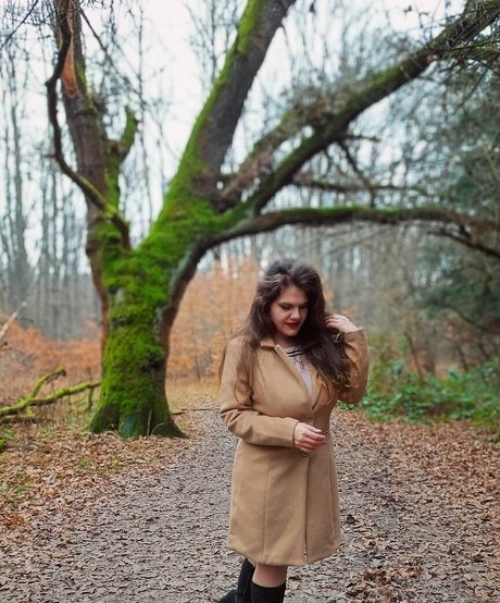 Eliza Stefanova exclusive actress pictures