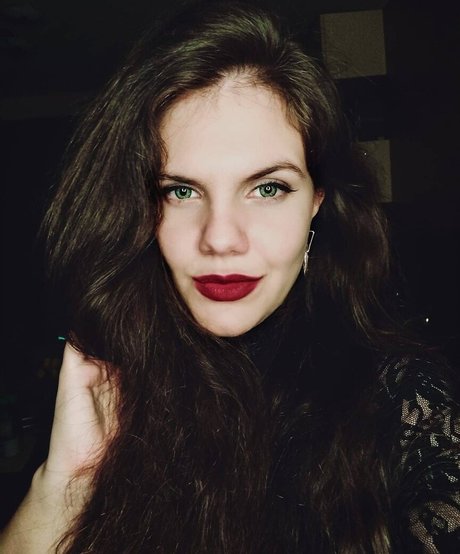 Eliza Stefanova sexy star pics