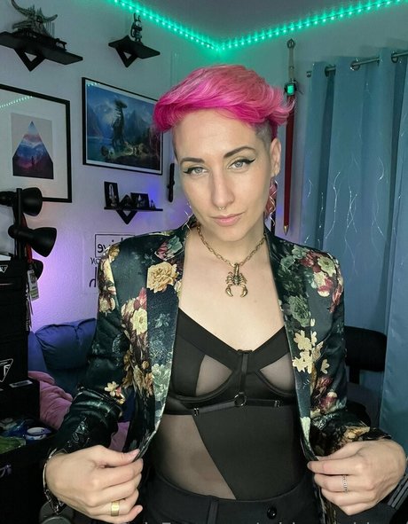 adriennedriggs high quality actress photos