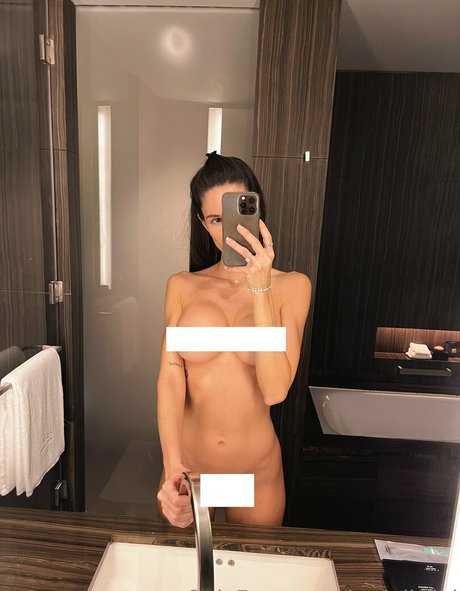 budaibrigi pornstar erotic picture