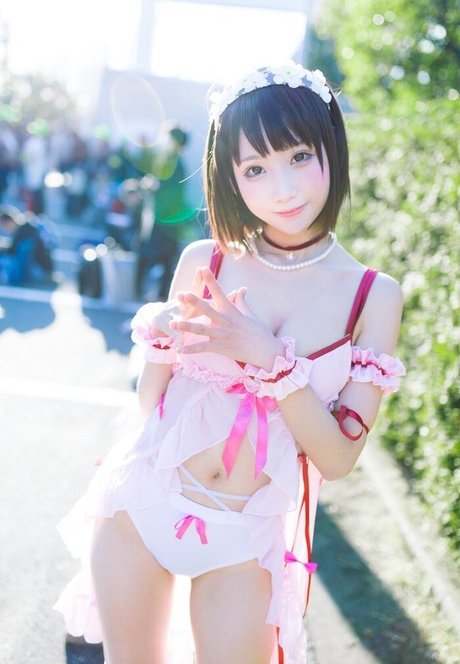 SeeU Cosplay model sex photo