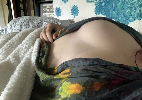 lucigonewild adult model photo