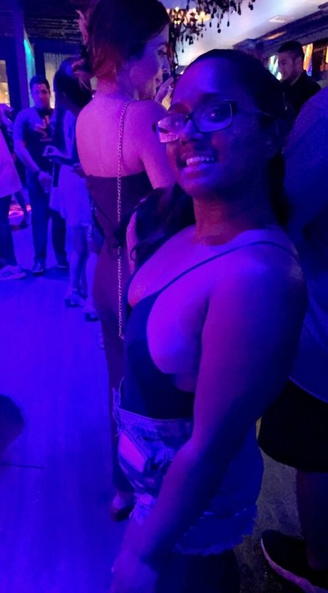 punzwithbunz model sexy image