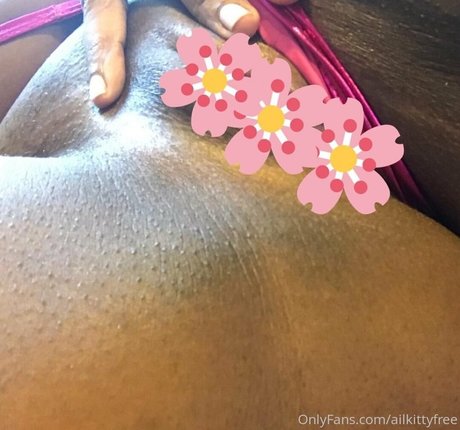 ailkittyfree model beautiful pics