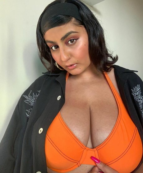 chippynonstopof art actress gallery