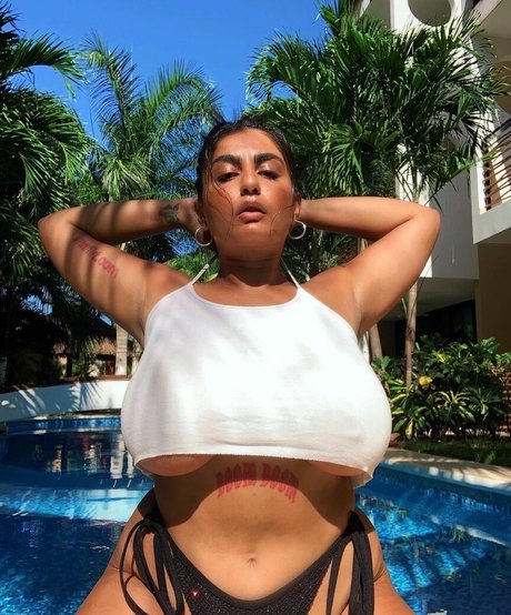 chippynonstopof pornstar erotic gallery