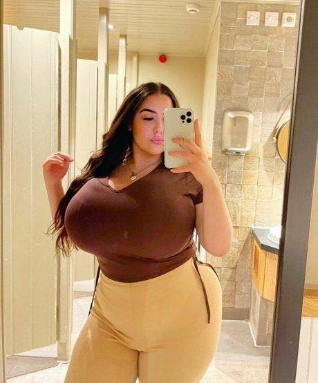 Pettiana Cypriotmami pornstar xxx images