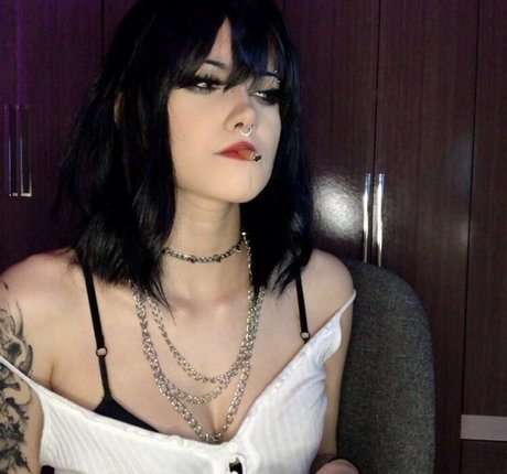 Asttaroth nudes actress pic