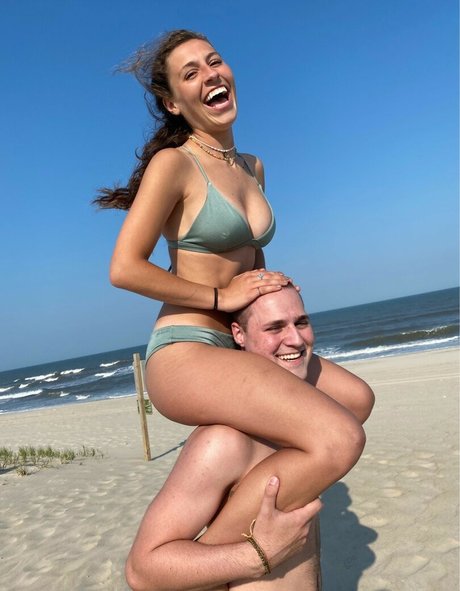 Michelaraeupton model best image