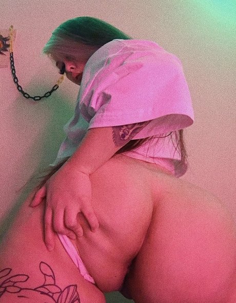 Juicymagx hd model photo