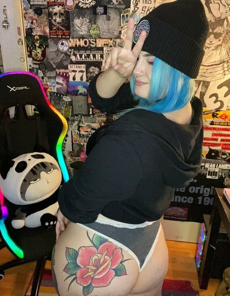 sandyblux star nudes picture