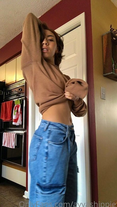 ayvashippie pretty actress galleries