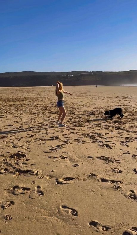 Jeanette Biedermann hd star image