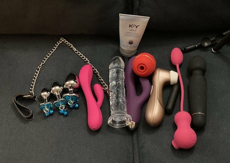 natalia xi naked model img