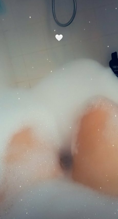 arana90 model pornographic archive