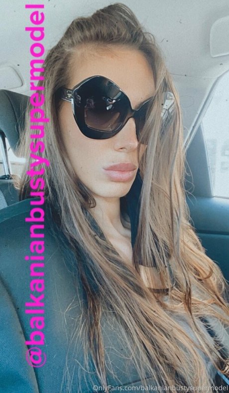 balkanianbustysupermodel erotic actress galleries