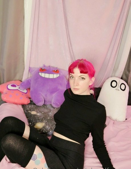 witchandfamous model high quality pictures