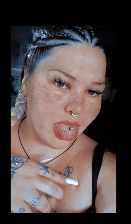 luianaxxx nudes actress photos