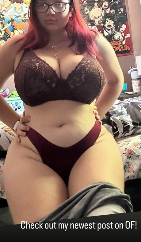 Ephemeral model erotic image