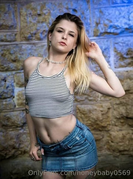 honeybaby0569 model pictures