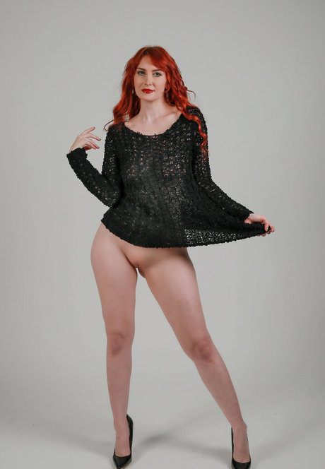 Cat Ross nudes model pic