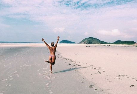 Jade Barbosa star photo