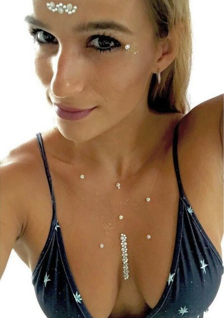 Jade Barbosa xxx actress gallery