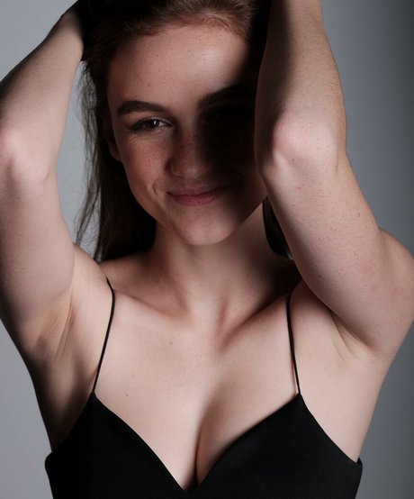 Madison Lintz model pretty picture