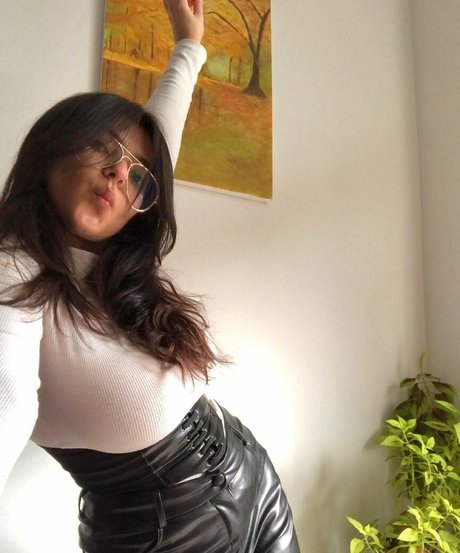 Nada C model sexy archive