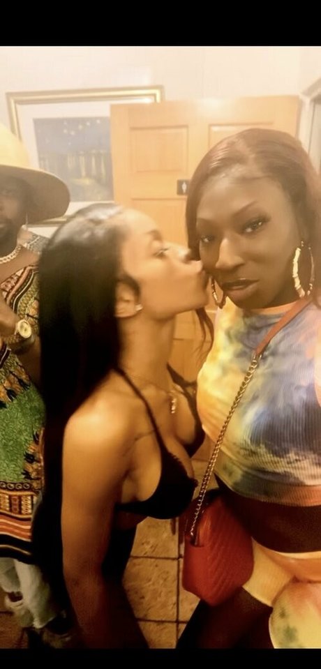 amazonbaycardi star best photos