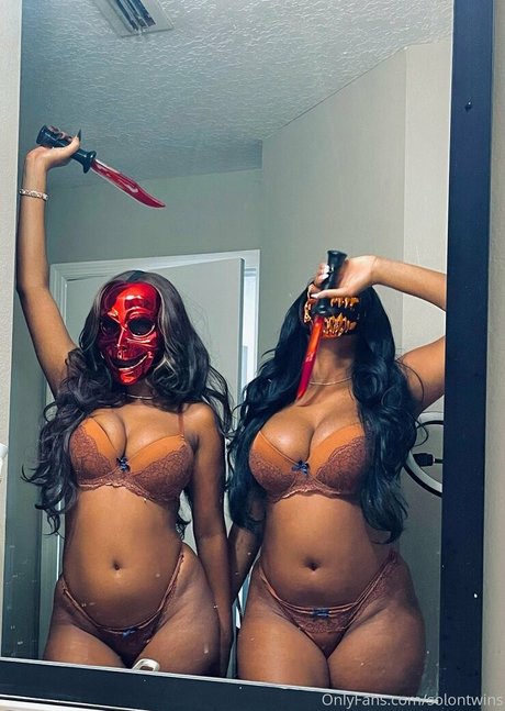 solontwins hot star picture