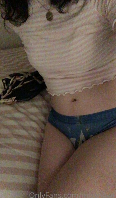 missnowi free star picture