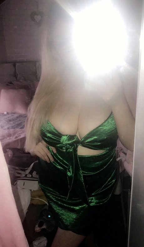 Kendall Rowan nice star pictures